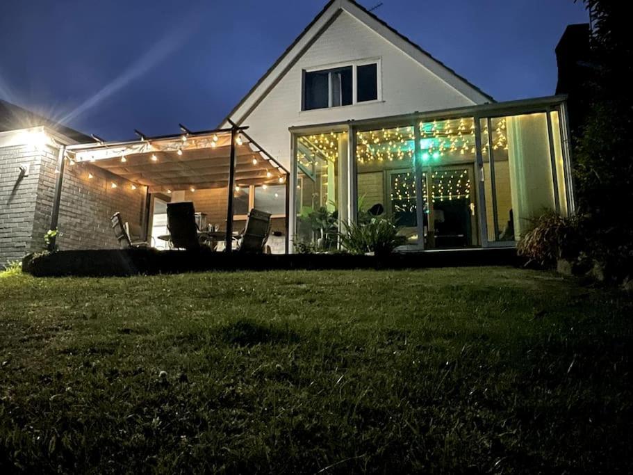 City Home With Parking And Garden- Pet Friendly Chester Exterior foto