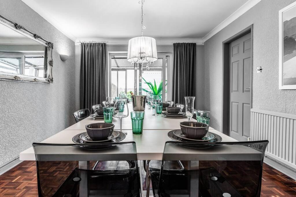 City Home With Parking And Garden- Pet Friendly Chester Exterior foto