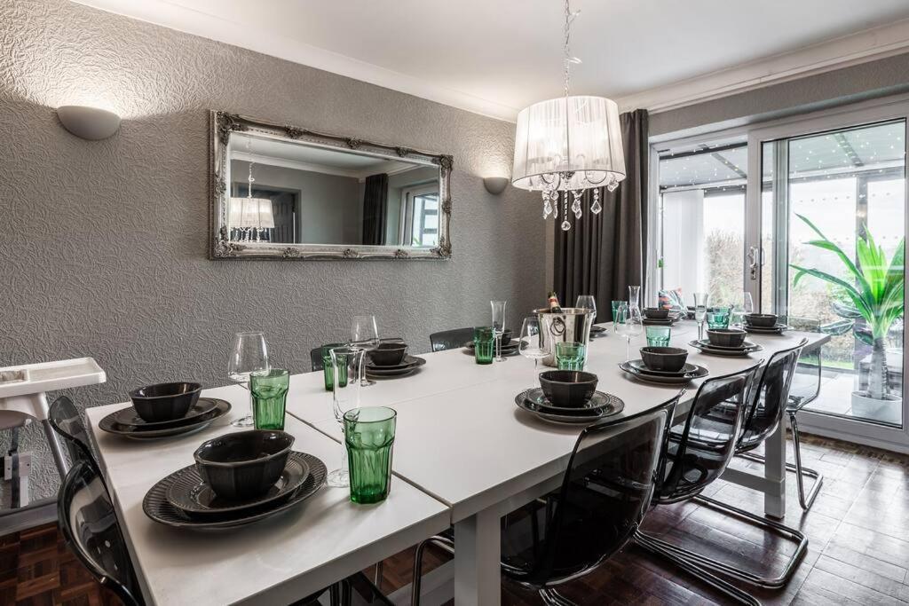 City Home With Parking And Garden- Pet Friendly Chester Exterior foto