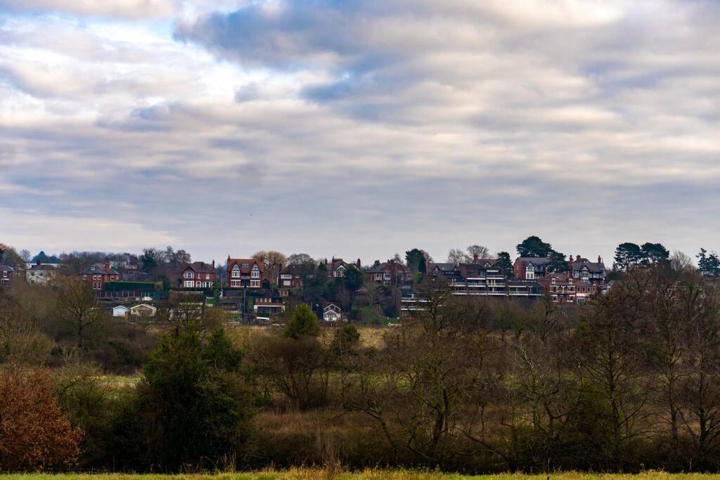 City Home With Parking And Garden- Pet Friendly Chester Exterior foto